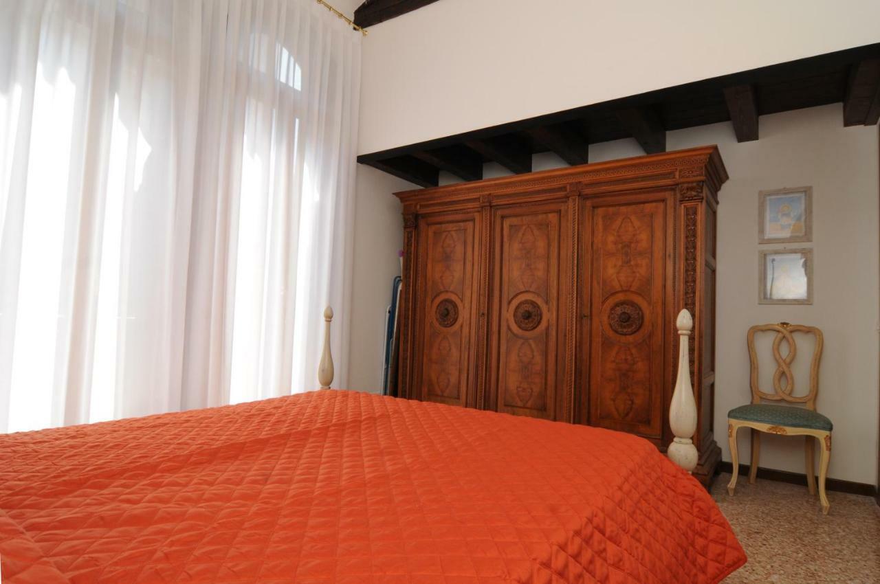 Sunny Canal A/C Wifi Venice Ngoại thất bức ảnh