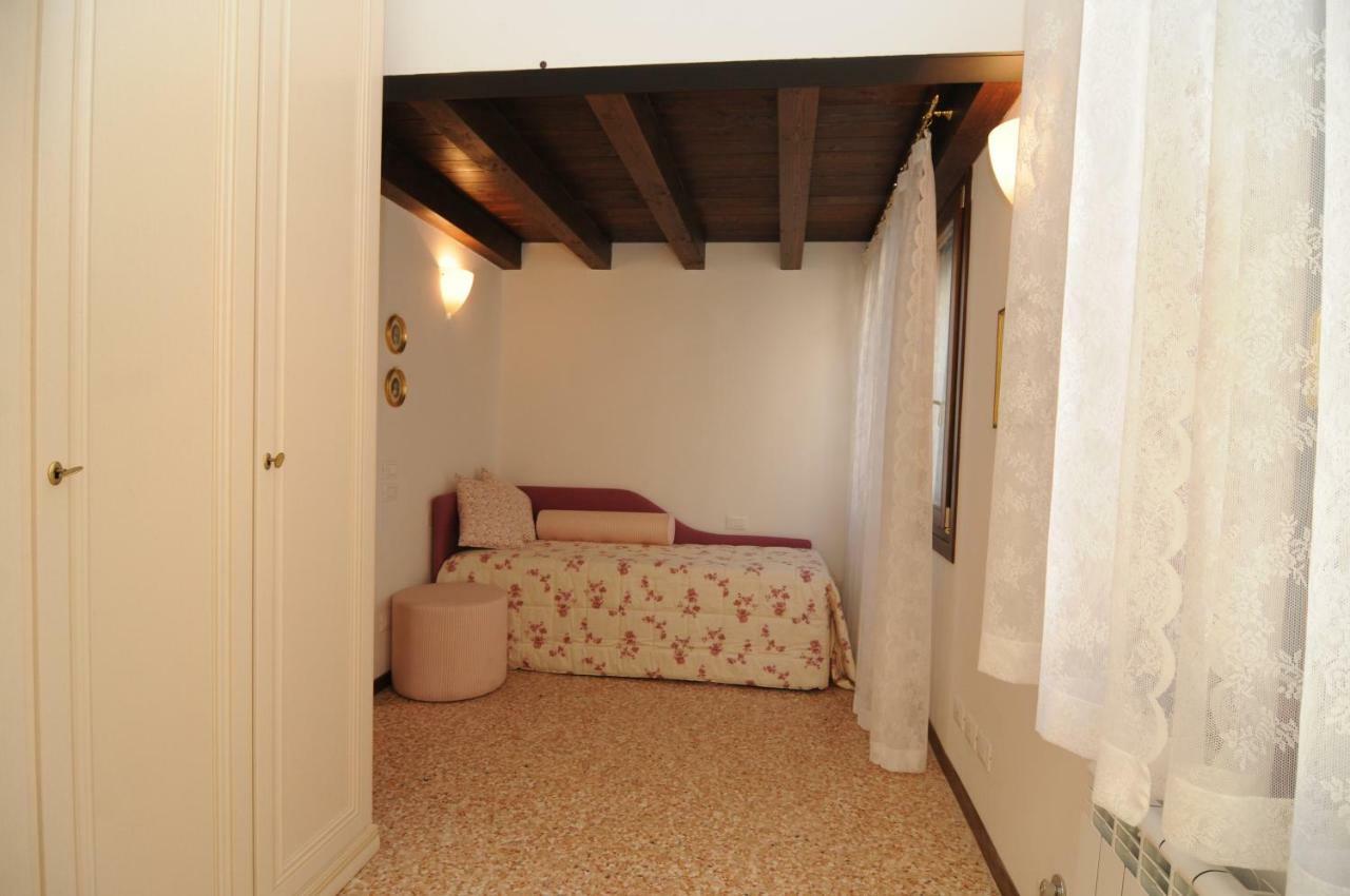 Sunny Canal A/C Wifi Venice Ngoại thất bức ảnh